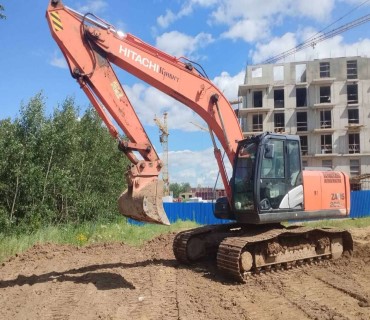 ЭКСКАВАТОР ГУСЕНИЧНЫЙ HITACHI 200